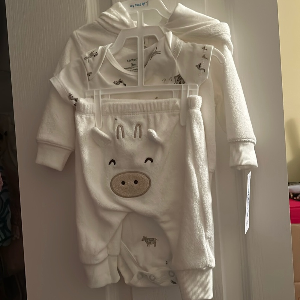 (NWT) Carters winter clothes